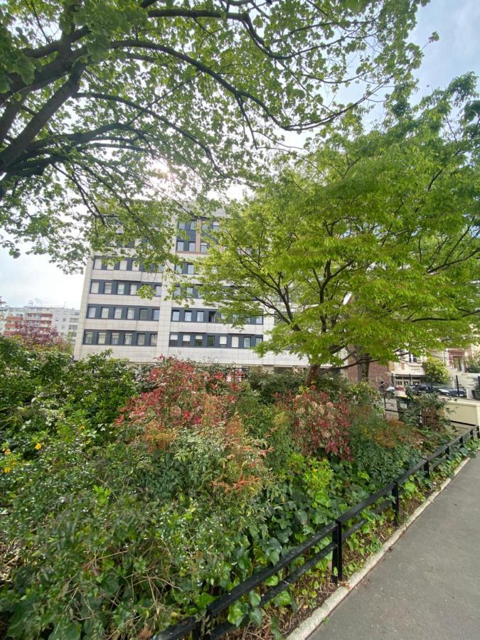 Grand Appartement Courbevoie Paris Exterior foto