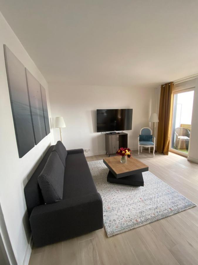 Grand Appartement Courbevoie Paris Exterior foto
